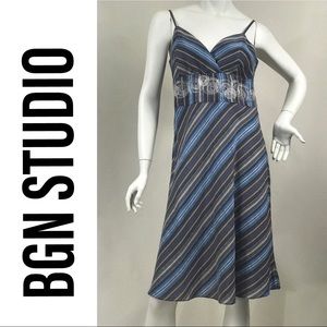 Gorgeous Spaghetti Stripes w/ Embroidery - Size 8